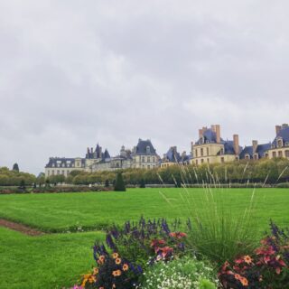 #UN MOIS DE SEPTEMBRE bien rempli! A l'Atelier DRIN cette rentrée a été dense, avec l'aboutissement de plusieurs projets - jardins privés, urbanisme, renaturation d'espaces publics - et en parallèle la concrétisation d'un souhait d'approfondir mes connaissances. Chose faite avec le démarrage du Master 2 JHPP (Jardins Historiques Paysage et Patrimoine) à l'ESNA de Versailles. Cette année s'annonce riche d'enseignements, de visites, d'échanges et de questionnements. Bien entendu ma pratique professionnelle ne pourra que s'enrichir de ces nouvelles connaissances, pour servir les maitres d'ouvrages et les différents lieux où l'Atelier intervient. #paysagisteconcepteur #jardinshistoriques #paysagedevendée #architectepaysagiste #landscapearchitect