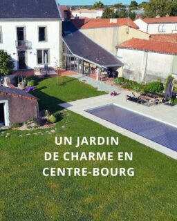 🌿 Un jardin familial réinventé au cœur du centre-bourg
Cette belle demeure possédait un parcellaire remanié, une végétation disparate, et un lien rompu entre le bâti et les besoins de ses propriétaires.Ma mission ?
✨ Recréer l’harmonie entre l’espace et ses habitants, en imaginant un jardin à leur image.
🌳 Orchestrer des ambiances : une terrasse en briques vieillies prolongée par une piscine bordée de végétaux, un verger-potager, un jardin clos près du bureau, et une entrée soigneusement travaillée.
🔄 Soigner les transitions : une charmille pour structurer l’espace piscine, un muret en pierre de pays et un portail bois pour délimiter le jardin,...
🎨 Composer une trame paysagère qualitative, en respectant l’architecture du bâti et en redonnant vie au sol.Mon approche sur-mesure :
👂 Écoute et diagnostic précis pour cerner vos attentes.
📐 Projet illustré (aquarelles, plans, photos de référence) et estimatif détaillé.
🌸 Palette végétale raffinée, mélange de camaïeux de couleurs pour un rendu élégant et intemporel.
🛠️ Suivi de chantier rigoureux, de l’étude à la réalisation.Et si votre jardin racontait votre histoire ?
Envie d’allier patrimoine et modernité pour un espace unique ? Parlons-en !
📩 Contactez-moi pour échanger sur vos envies :
👉 https://atelierdrin.com/
#JardinPatrimonial #PaysagisteVendée #PatrimoineVivant #PaysagisteCréateur #JardinSurMesure #AquarellePaysagère #AménagementExtérieur